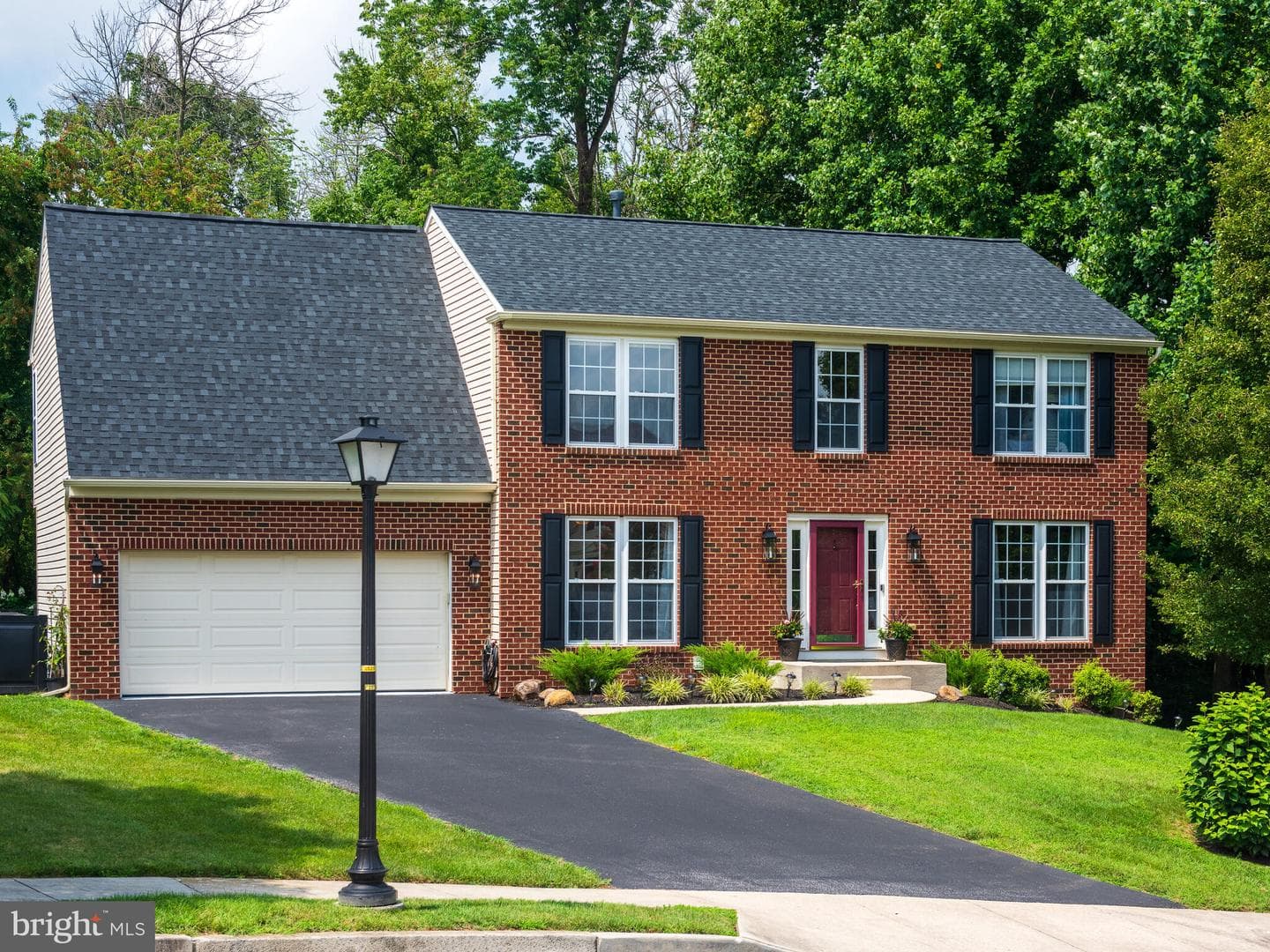 2 Huntingdon Ct, Upper Chichester