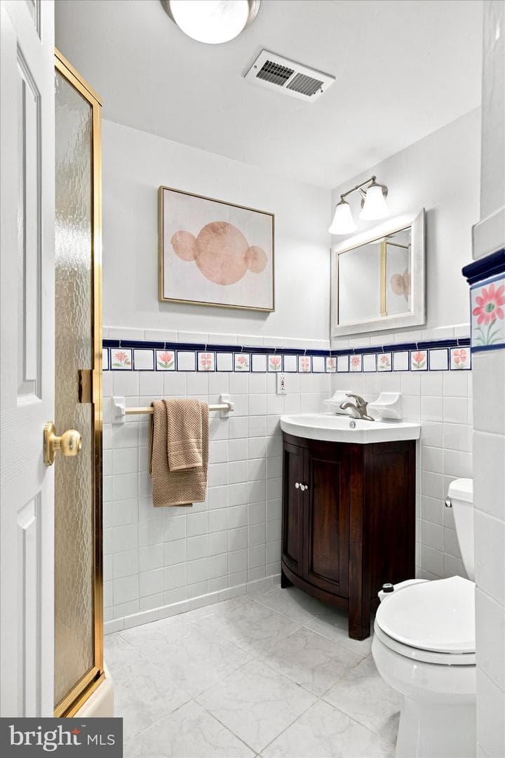 637 Heather Lane photo 24