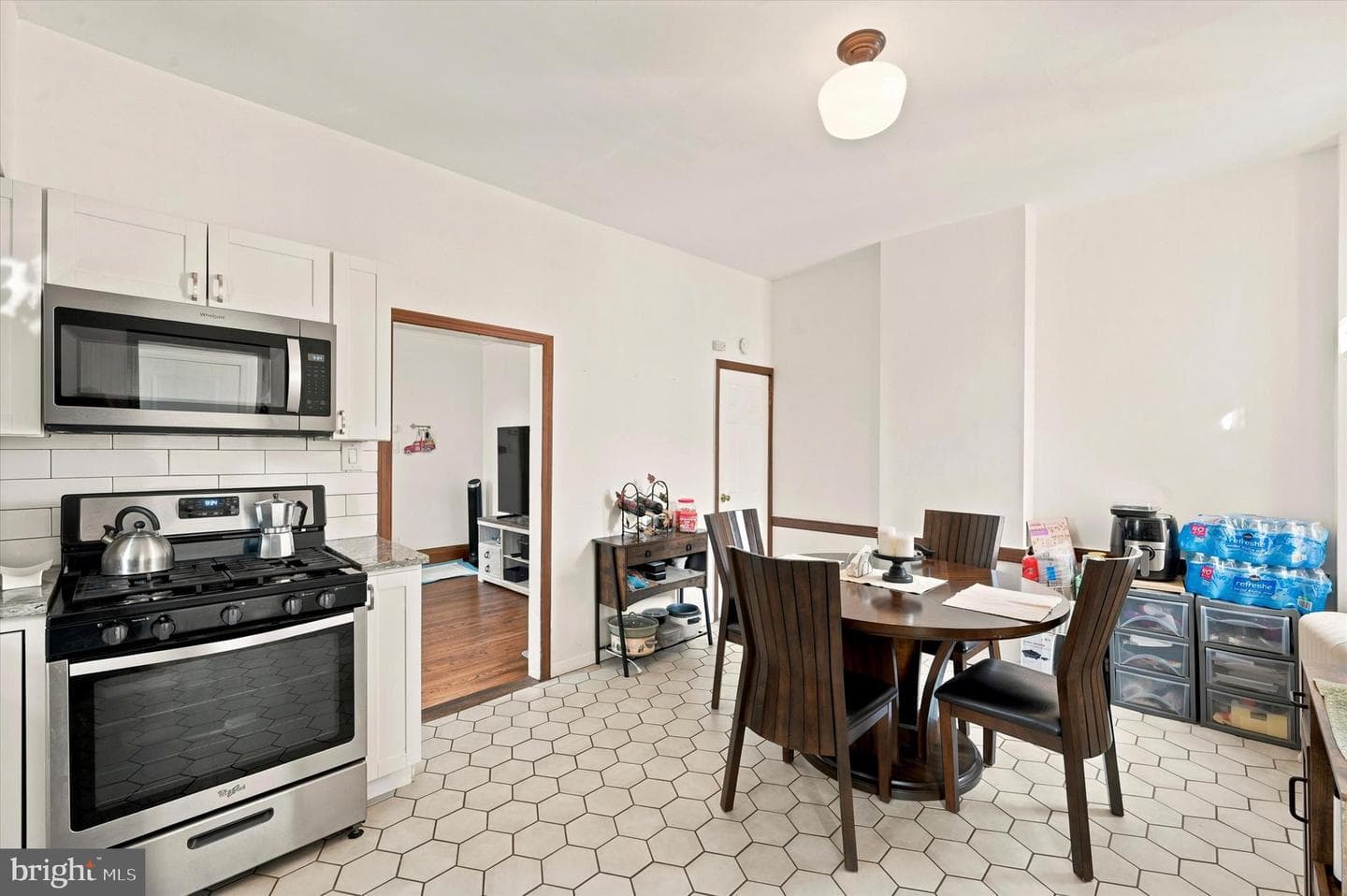 219 Crawford Avenue photo 11