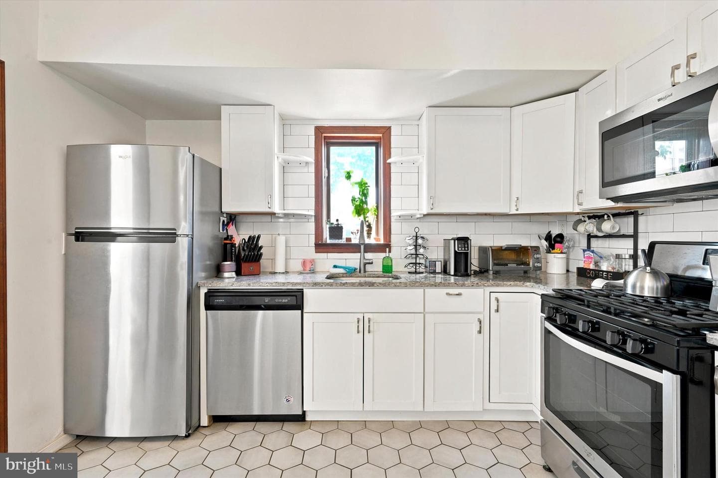 219 Crawford Avenue photo 13