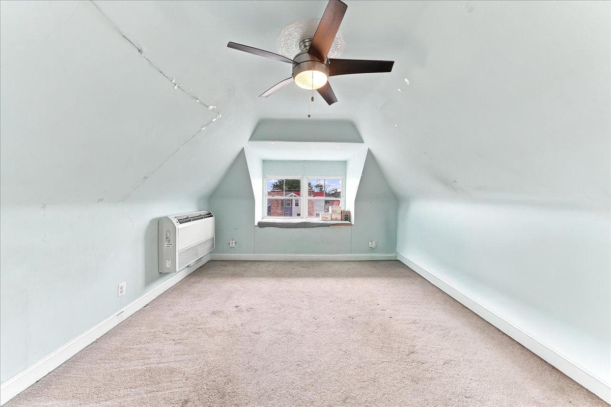 251 Burmont photo 25