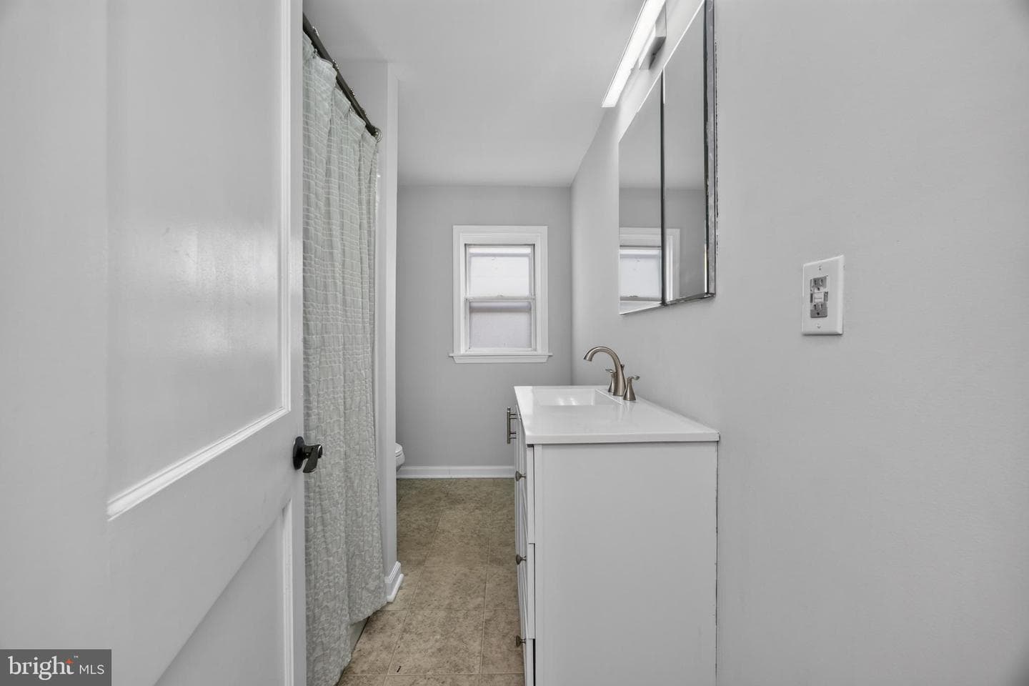 215 Ash Road photo 16