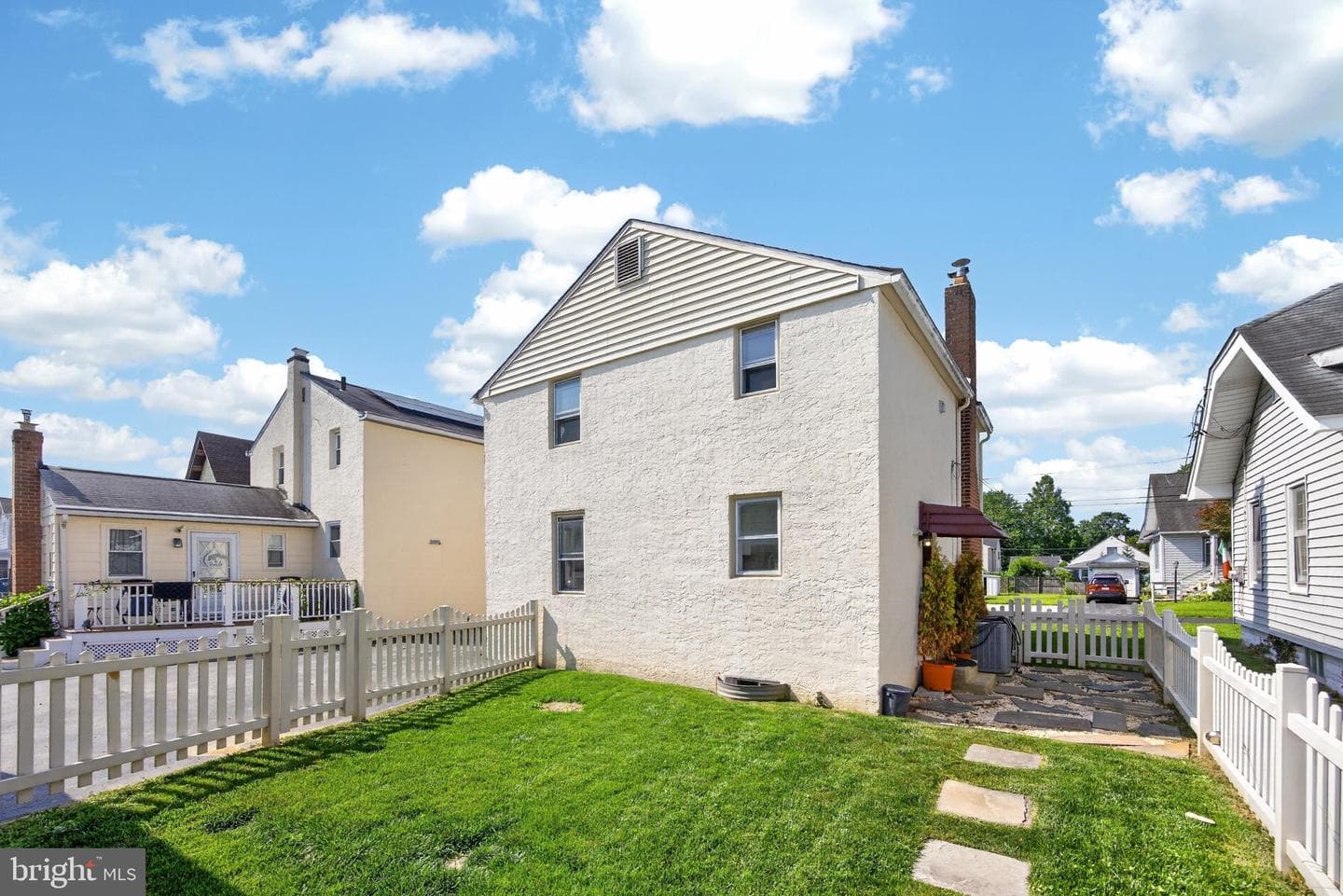 215 Ash Road photo 38