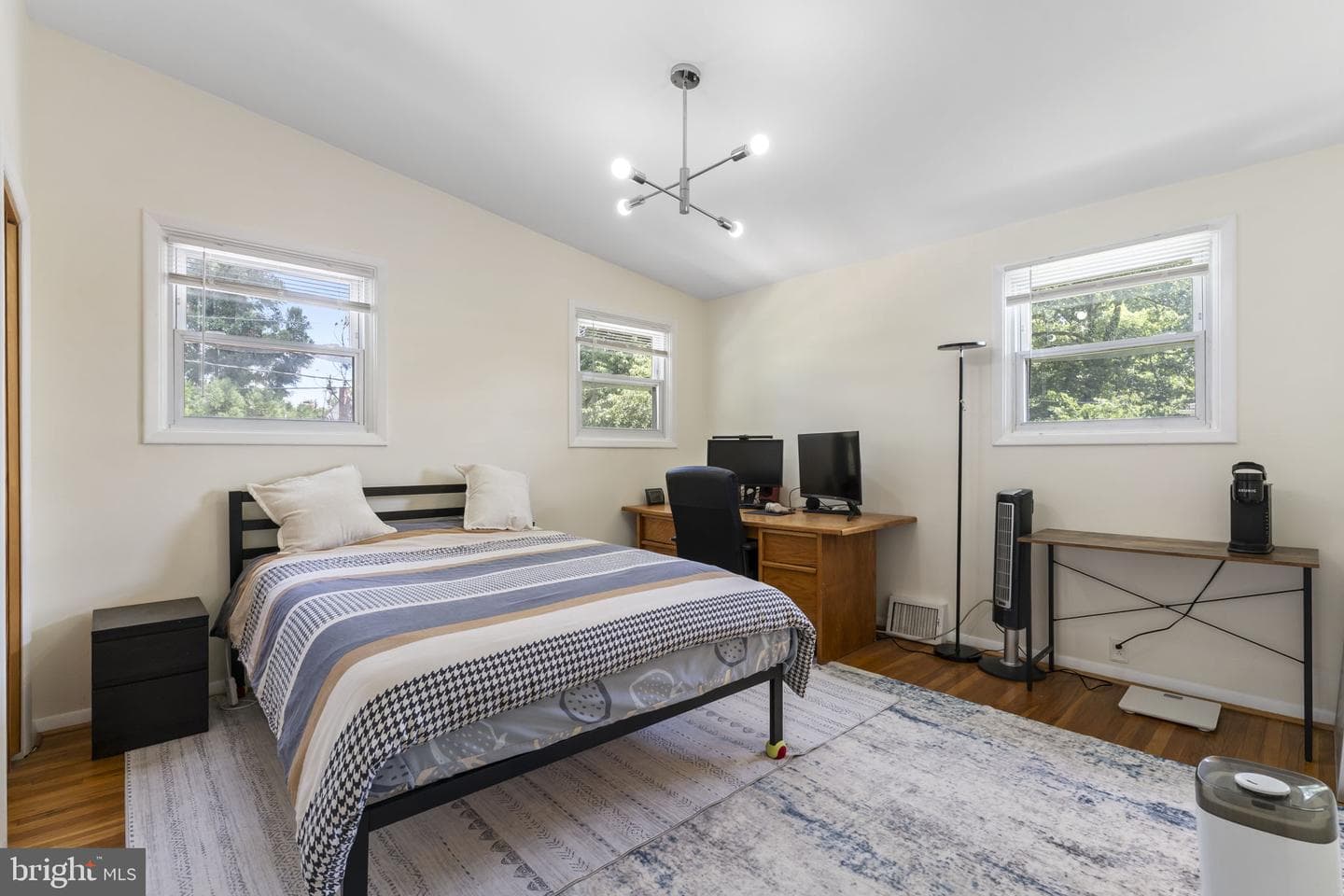 221 Juniper Road photo 12