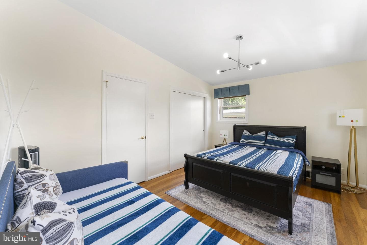 221 Juniper Road photo 15