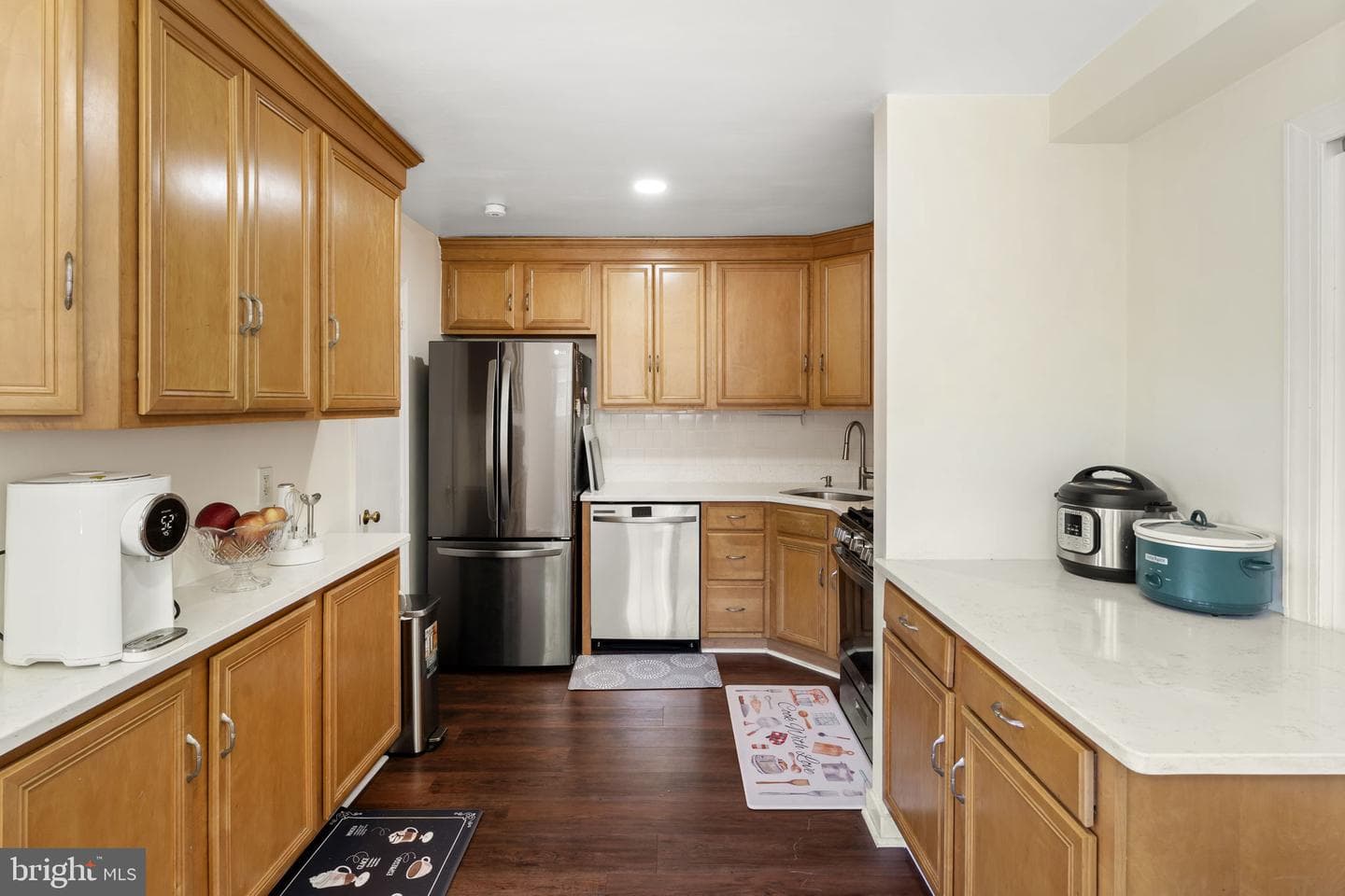 221 Juniper Road photo 7