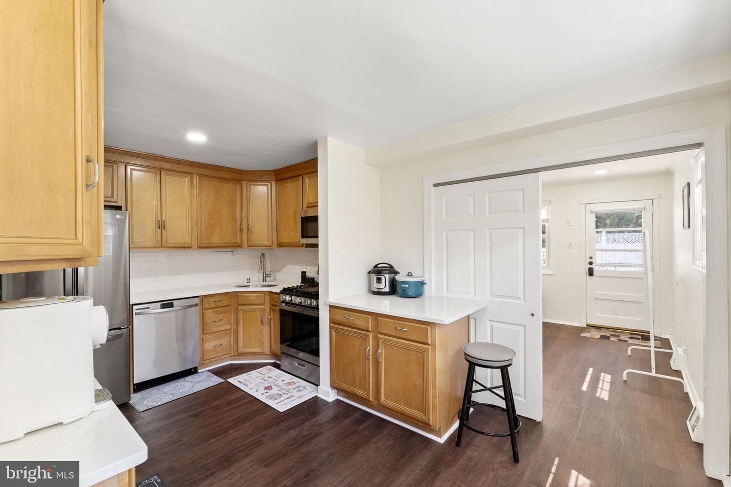 221 Juniper Road photo 9
