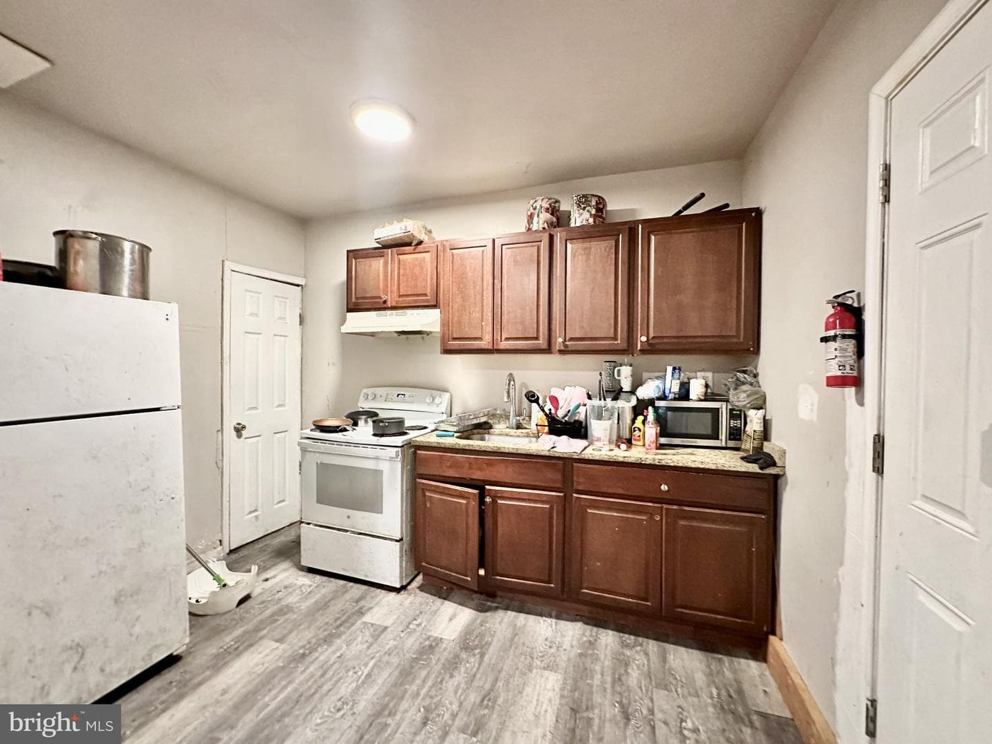 1028 Mcdowell Avenue photo 4