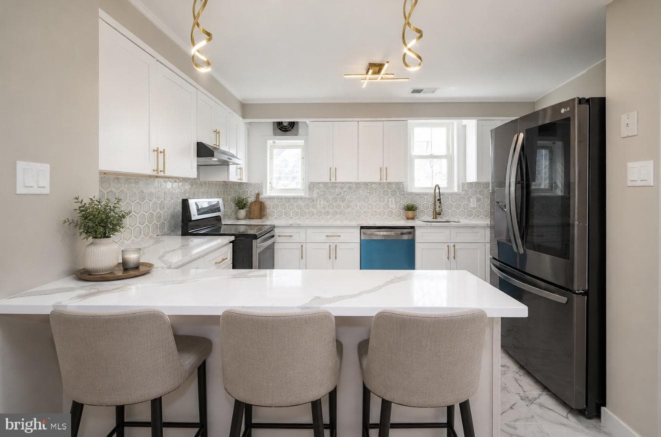 291 Jackson Ave, Lansdowne