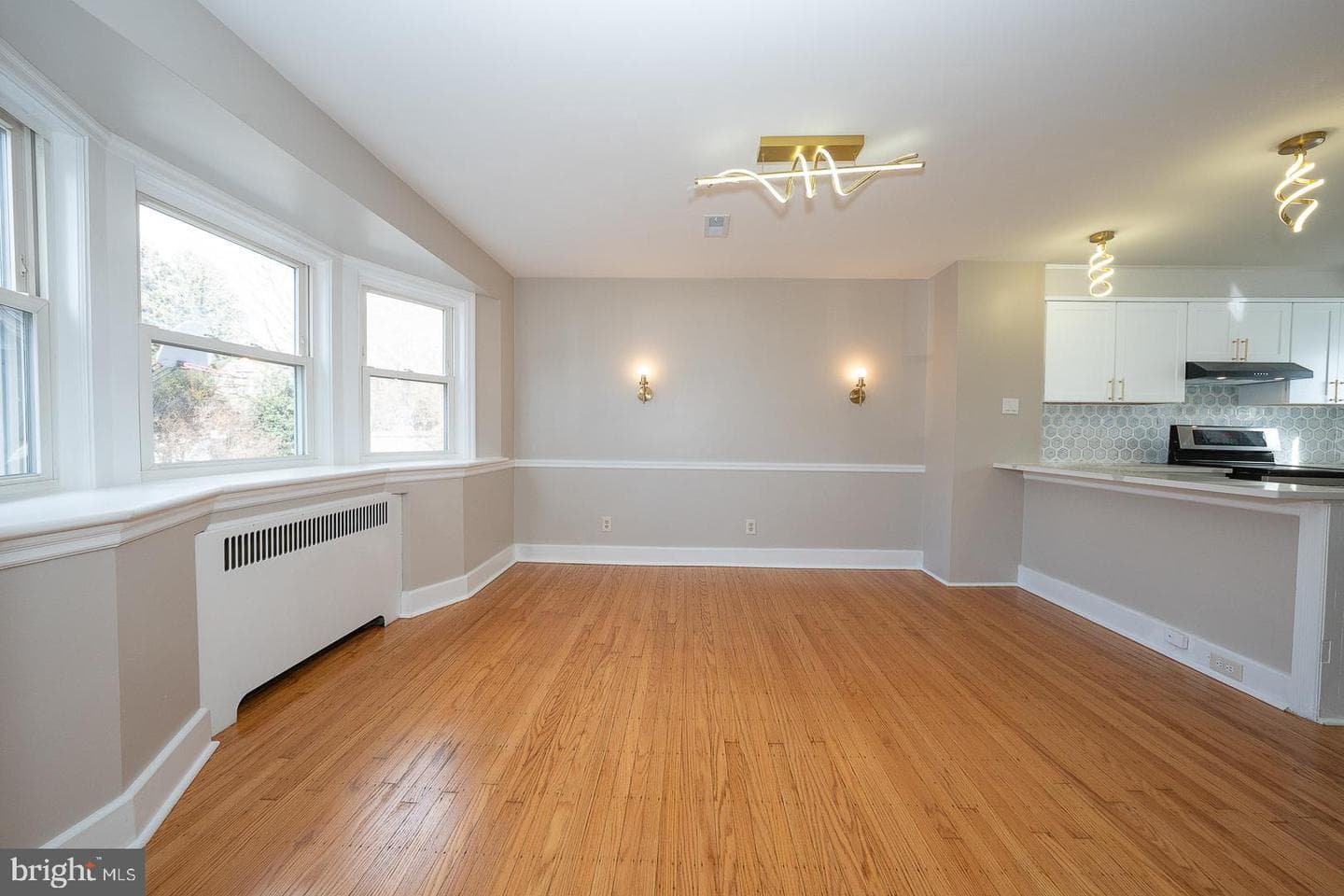 291 Jackson Ave photo 18