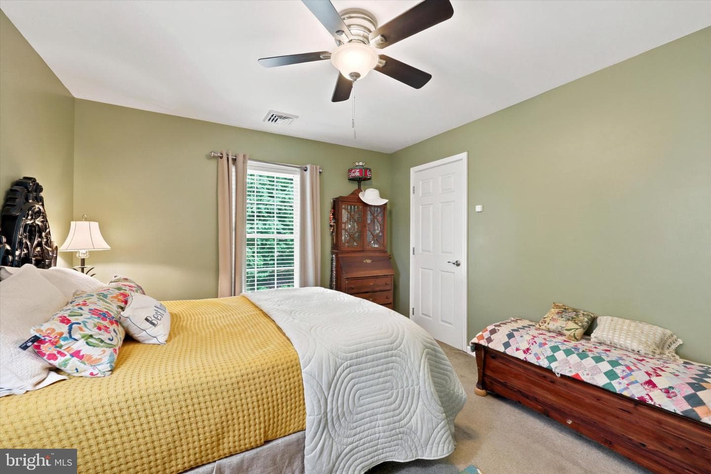 553 S Orange Street photo 17