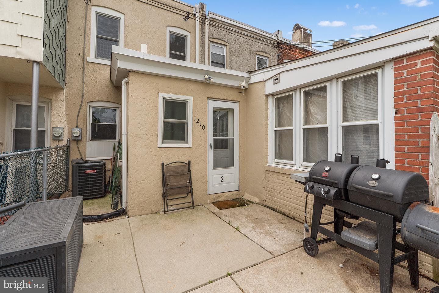1210 E 11th Street photo 3