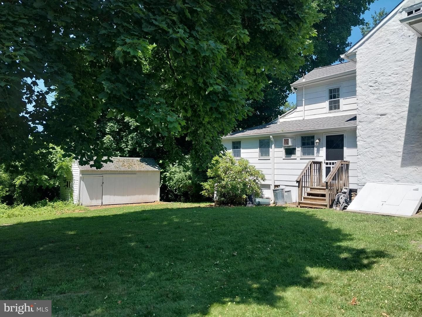 346 Thornton Road photo 4