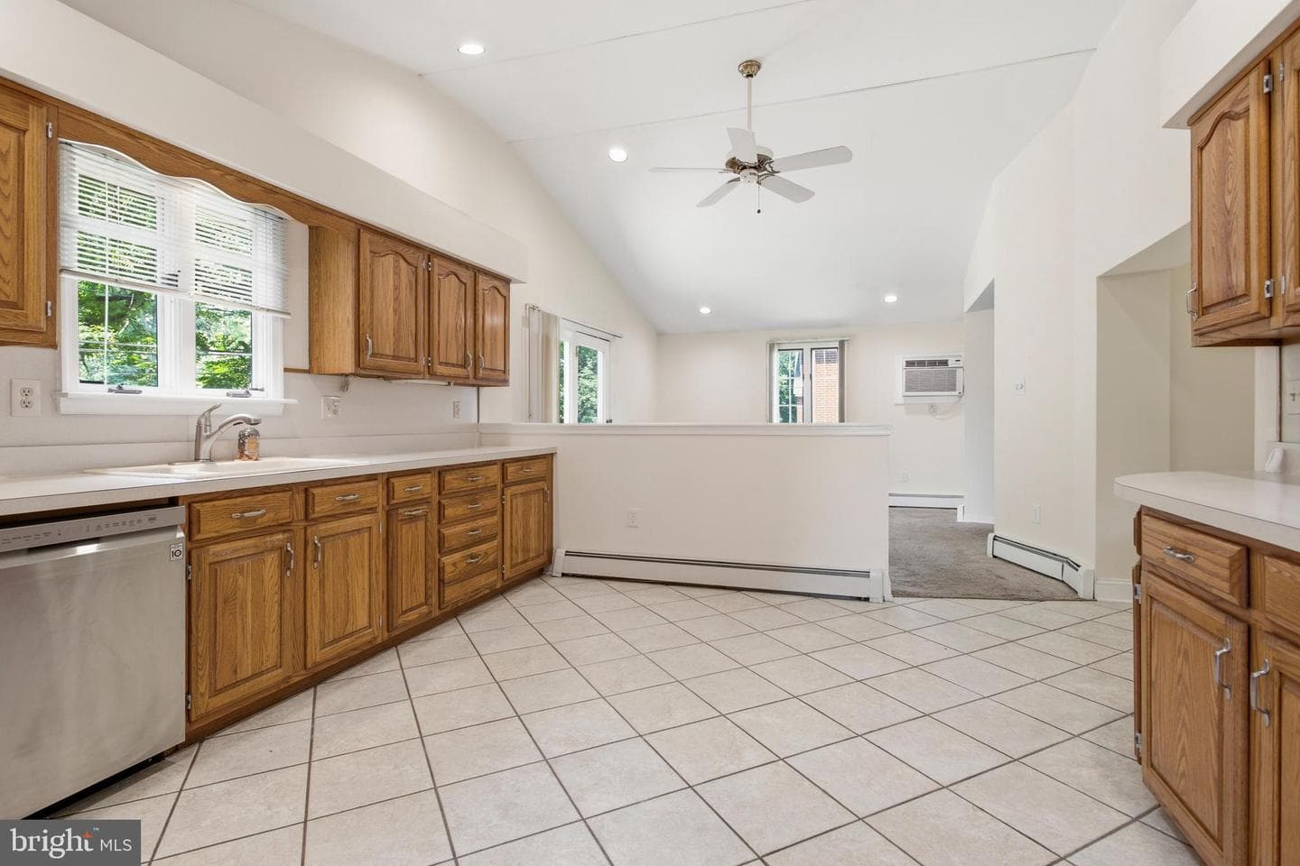 502 Montana Avenue photo 13