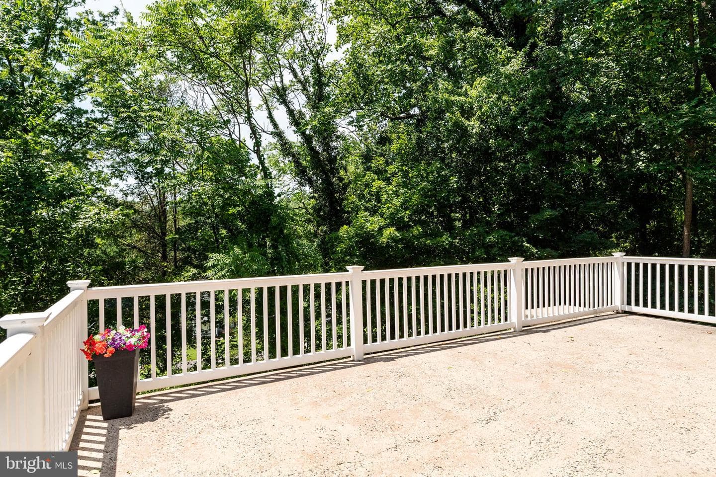 250 S Pennell Road photo 33