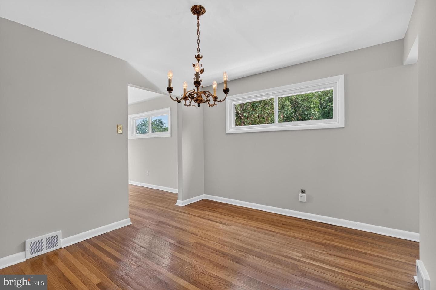 1107 Evergreen Avenue photo 6