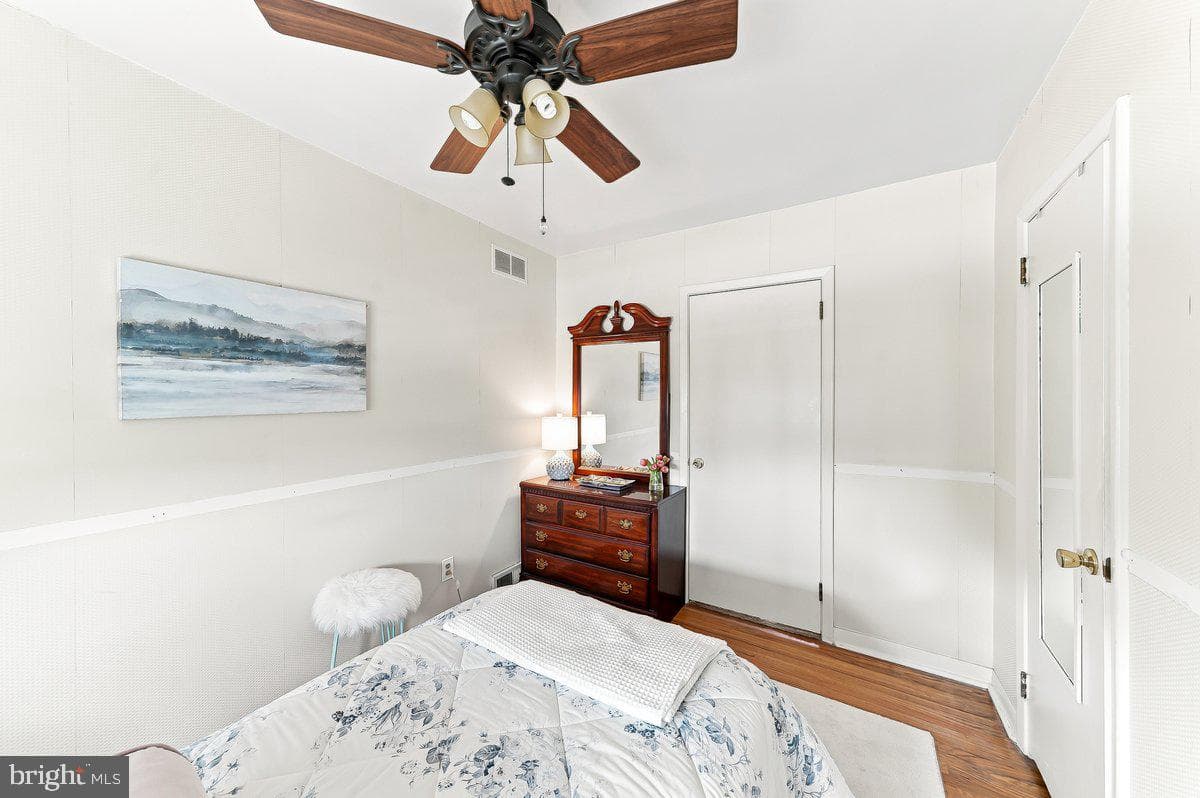 240 Talbot Drive photo 29