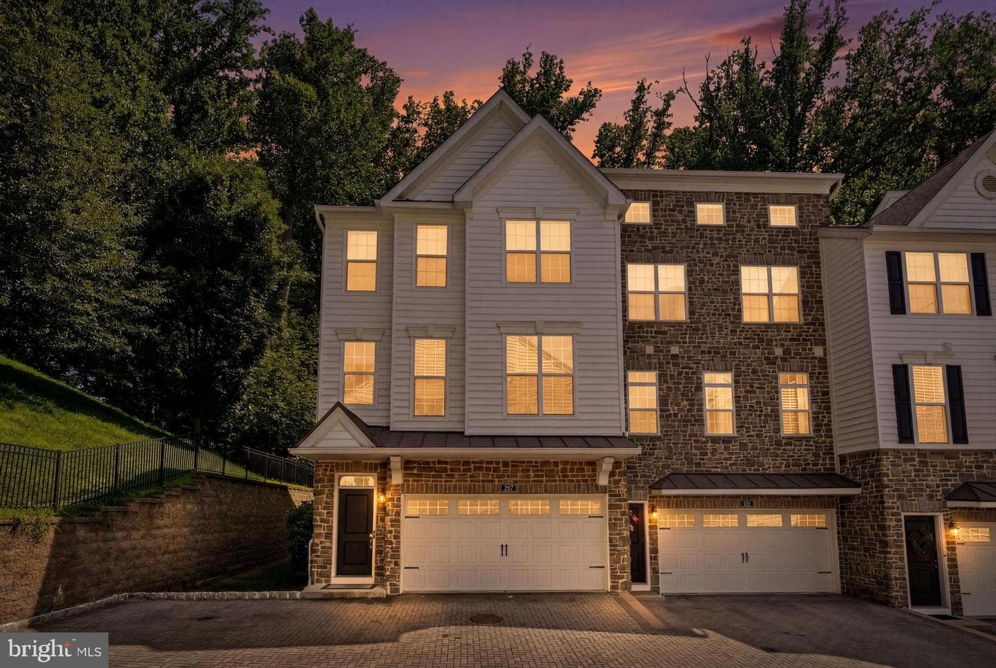 109 Eastwing Alley photo 47