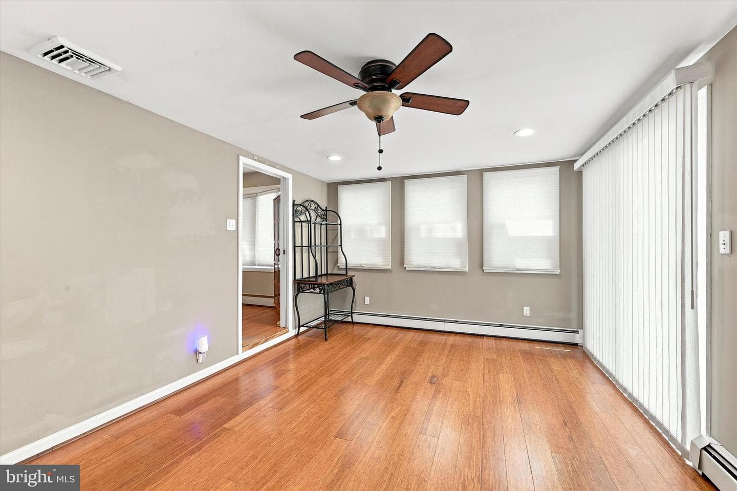 3060 Pancoast Avenue photo 13