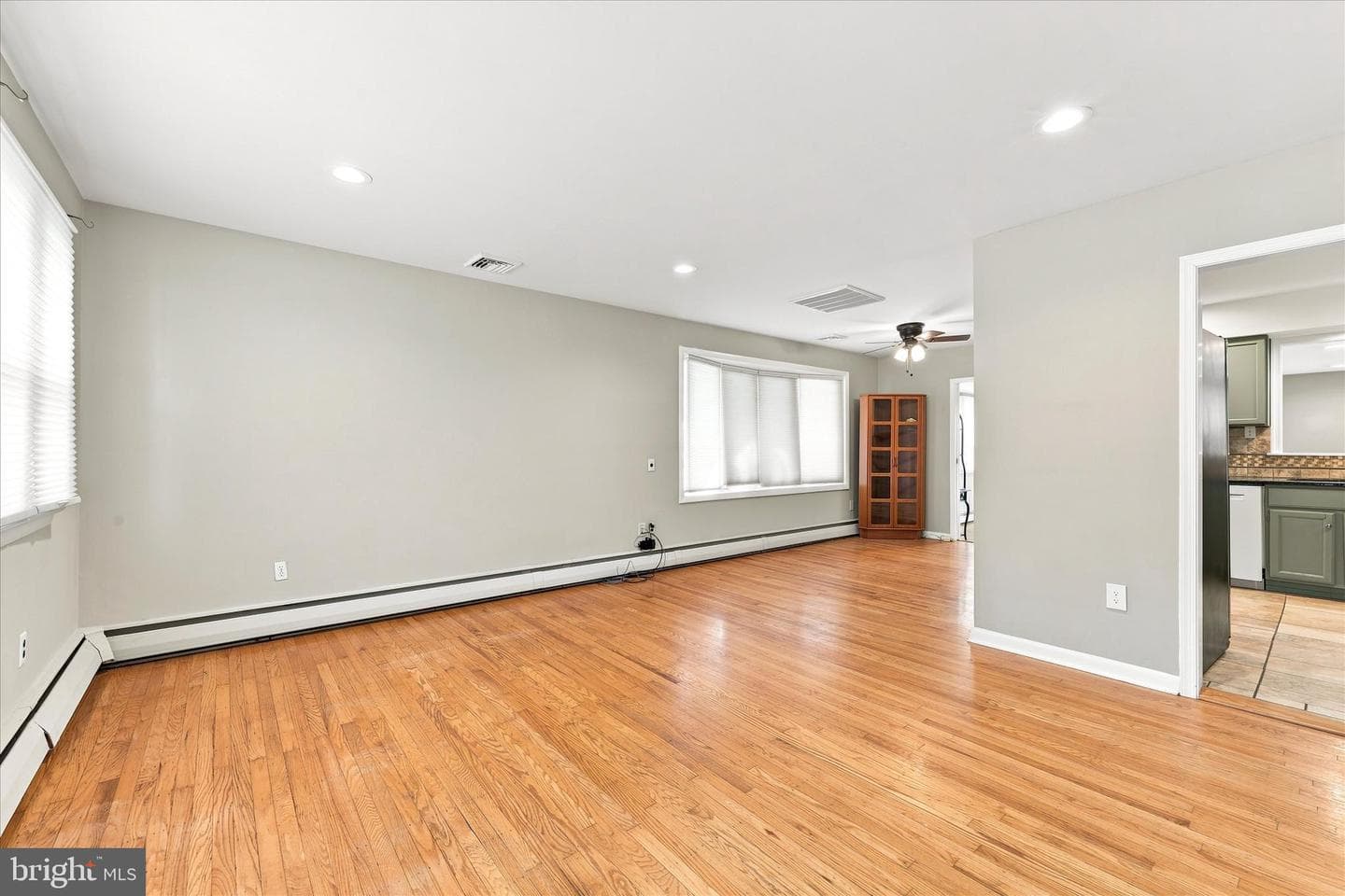 3060 Pancoast Avenue photo 3