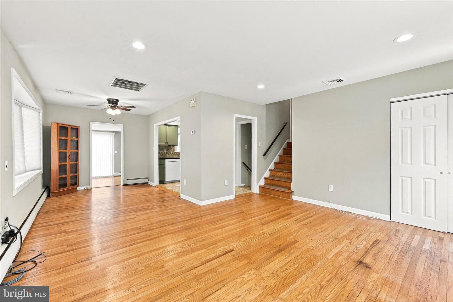 3060 Pancoast Avenue photo 4