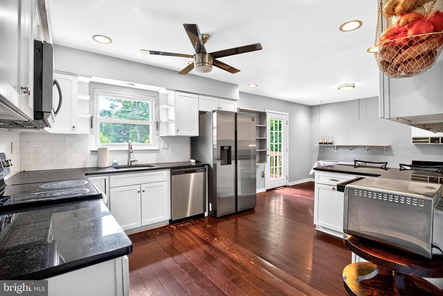 1745 Larkin Road photo 11