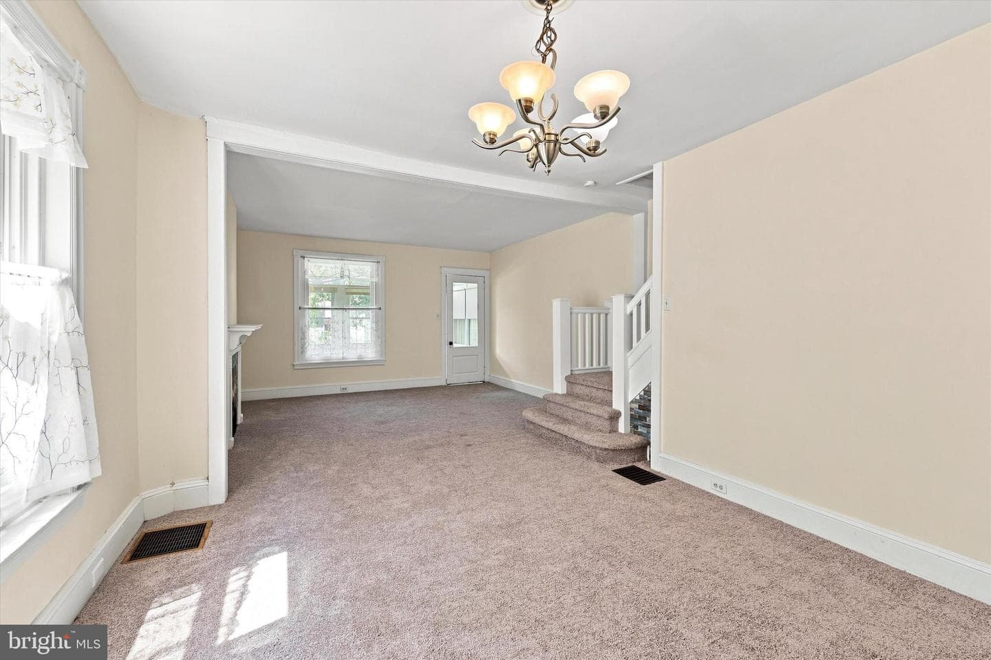 242 Virginia Avenue photo 6