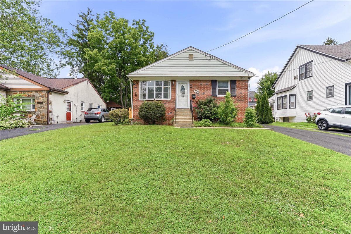 426 Sharp Avenue, Glenolden