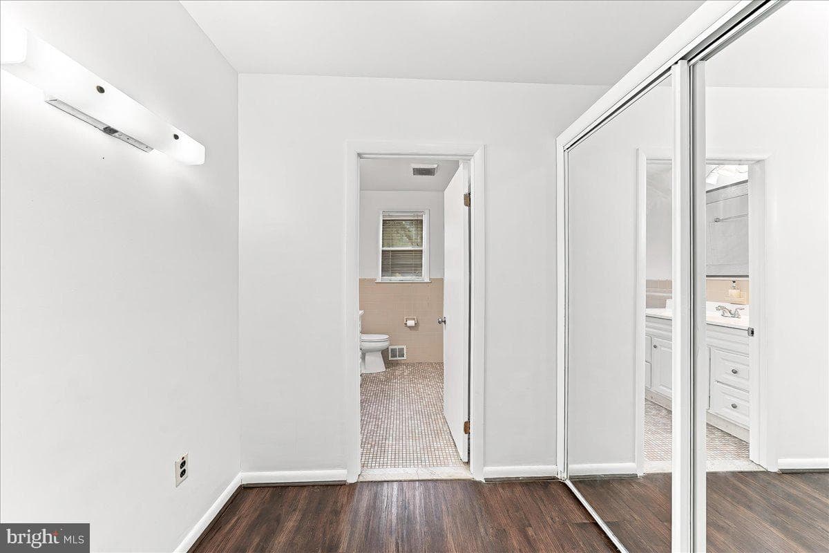 426 Sharp Avenue photo 18