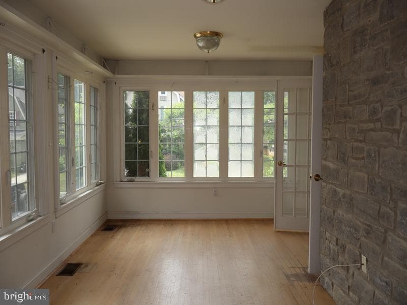 219 Wayne Avenue photo 13