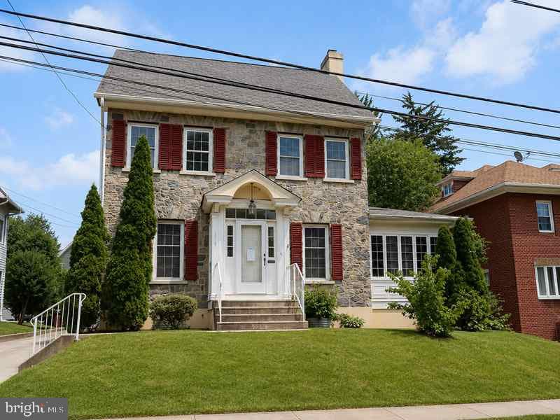 219 Wayne Avenue, Lansdowne