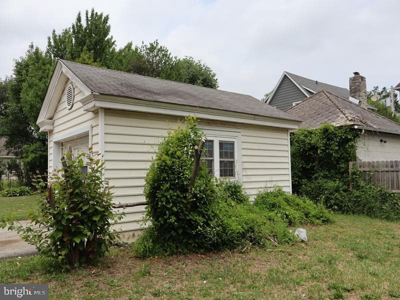 219 Wayne Avenue photo 8
