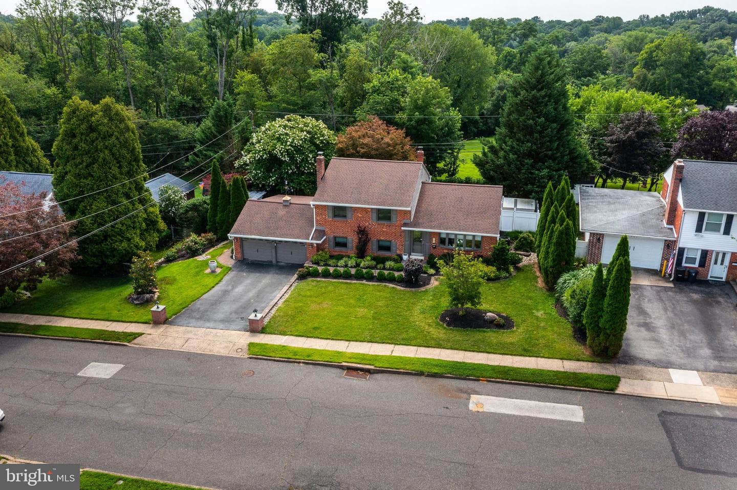 609 Hillside Avenue photo 65