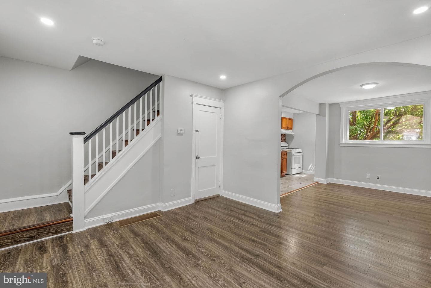 7052 Aberdeen Road photo 4