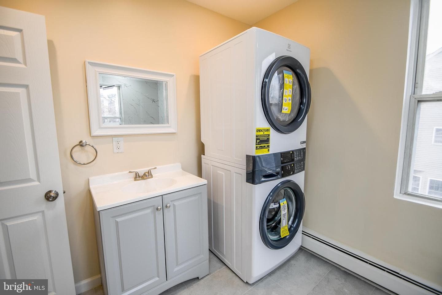 3817 Dennison Avenue photo 14