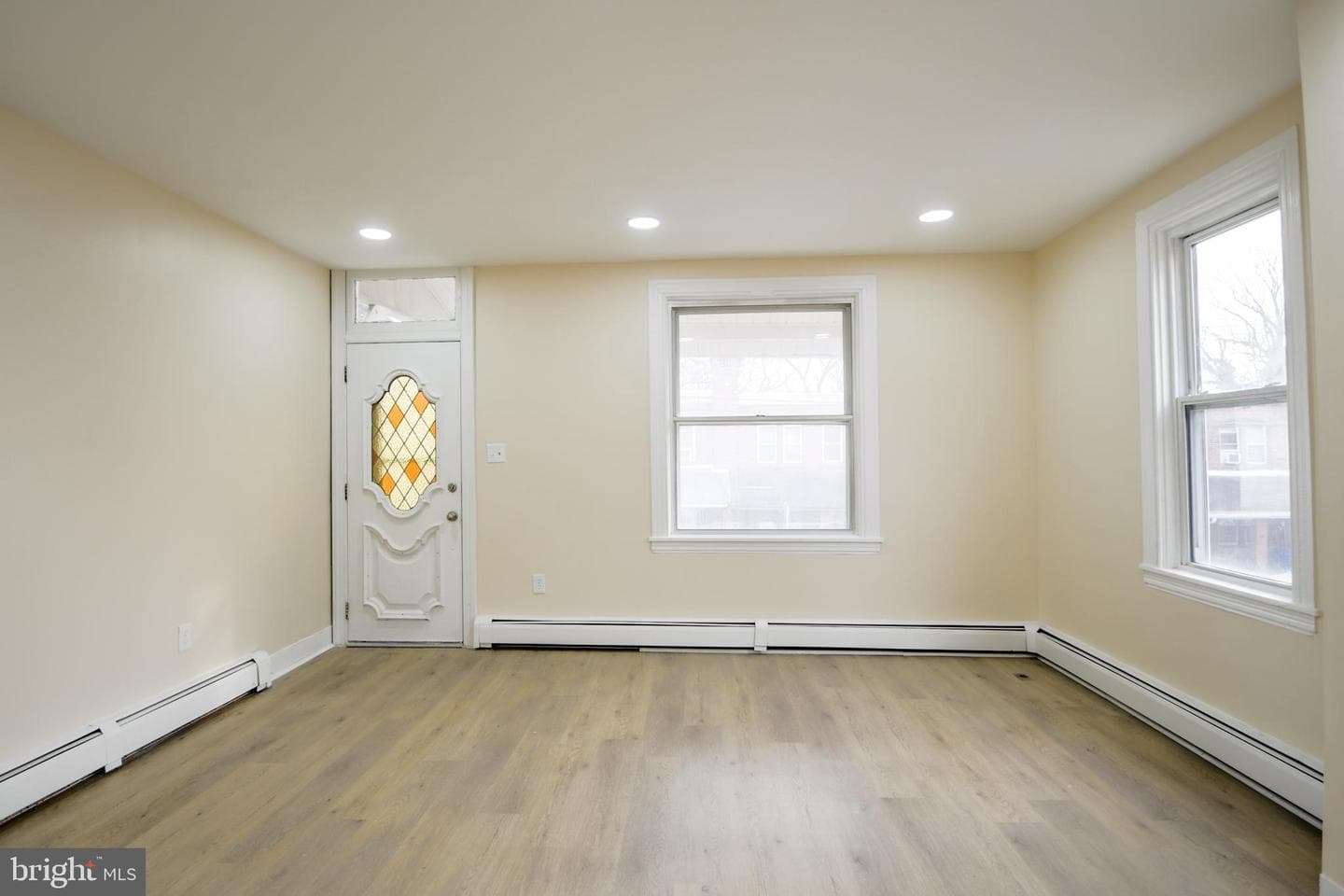 3817 Dennison Avenue photo 6