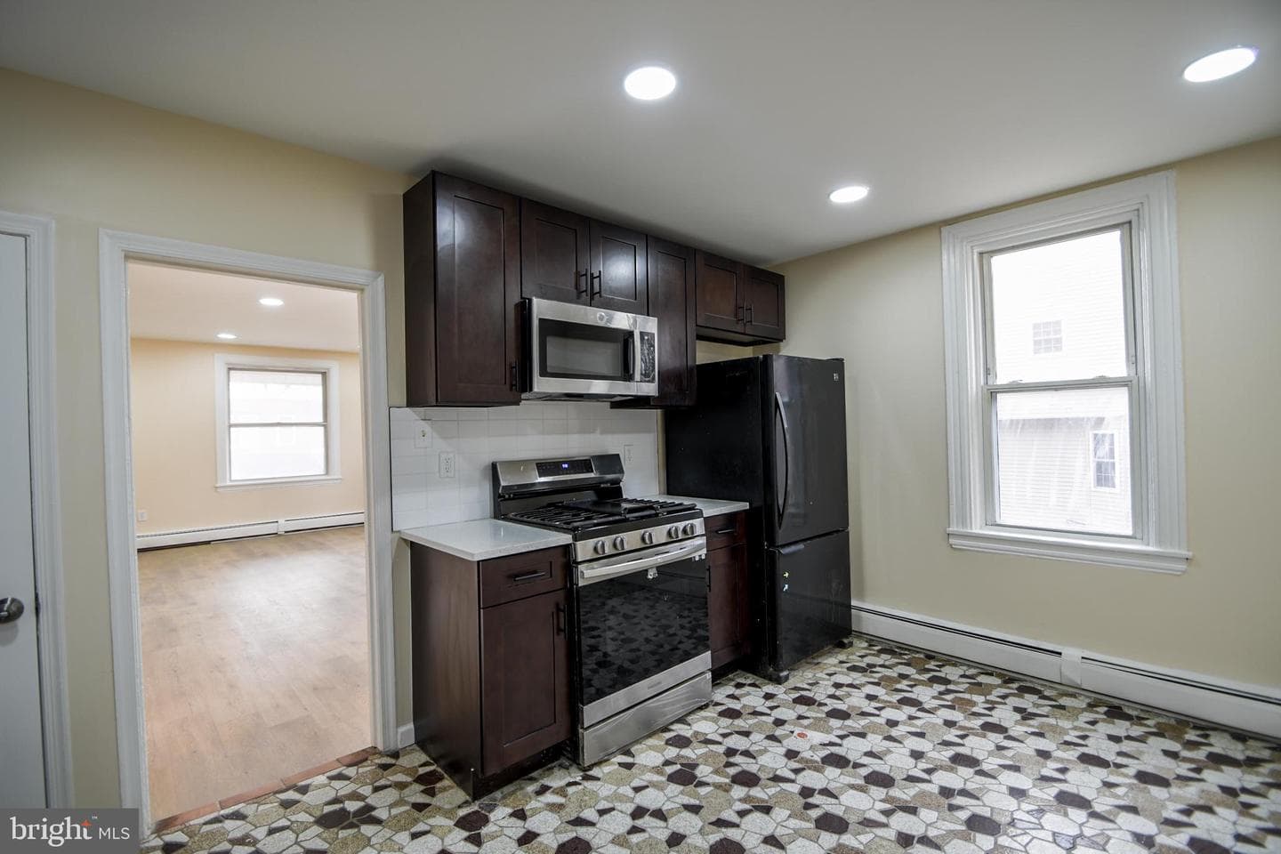 3817 Dennison Avenue photo 9