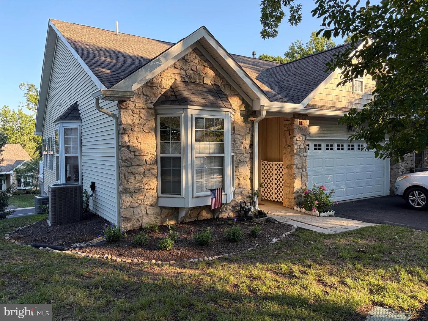 1601 Country Club Drive photo 1