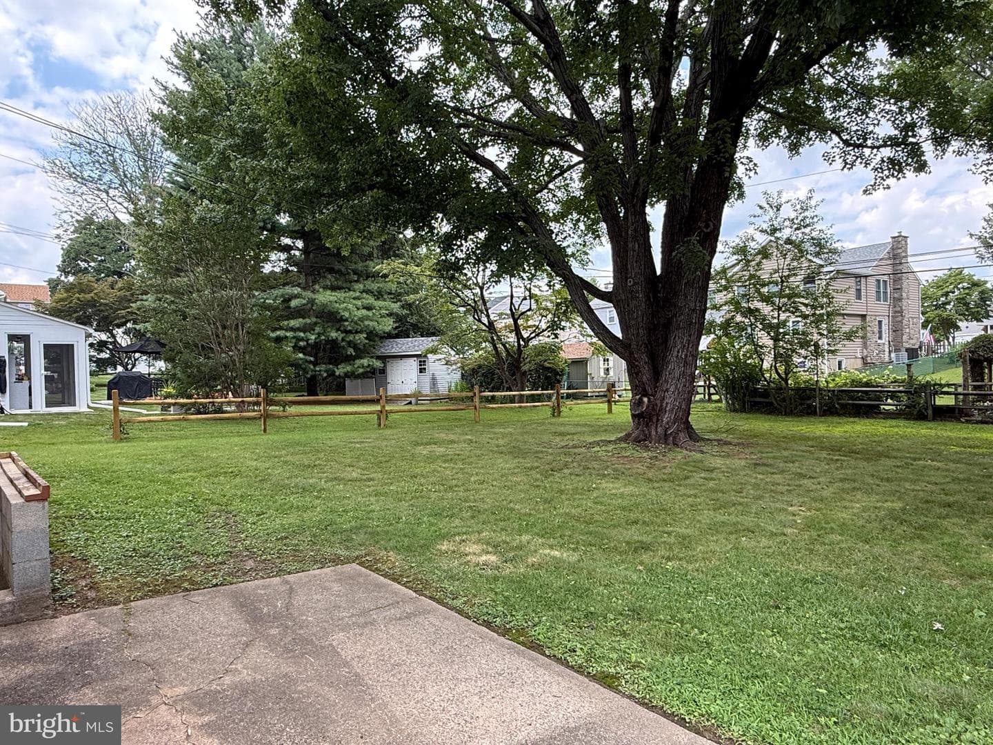 23 W Woodland Avenue photo 12