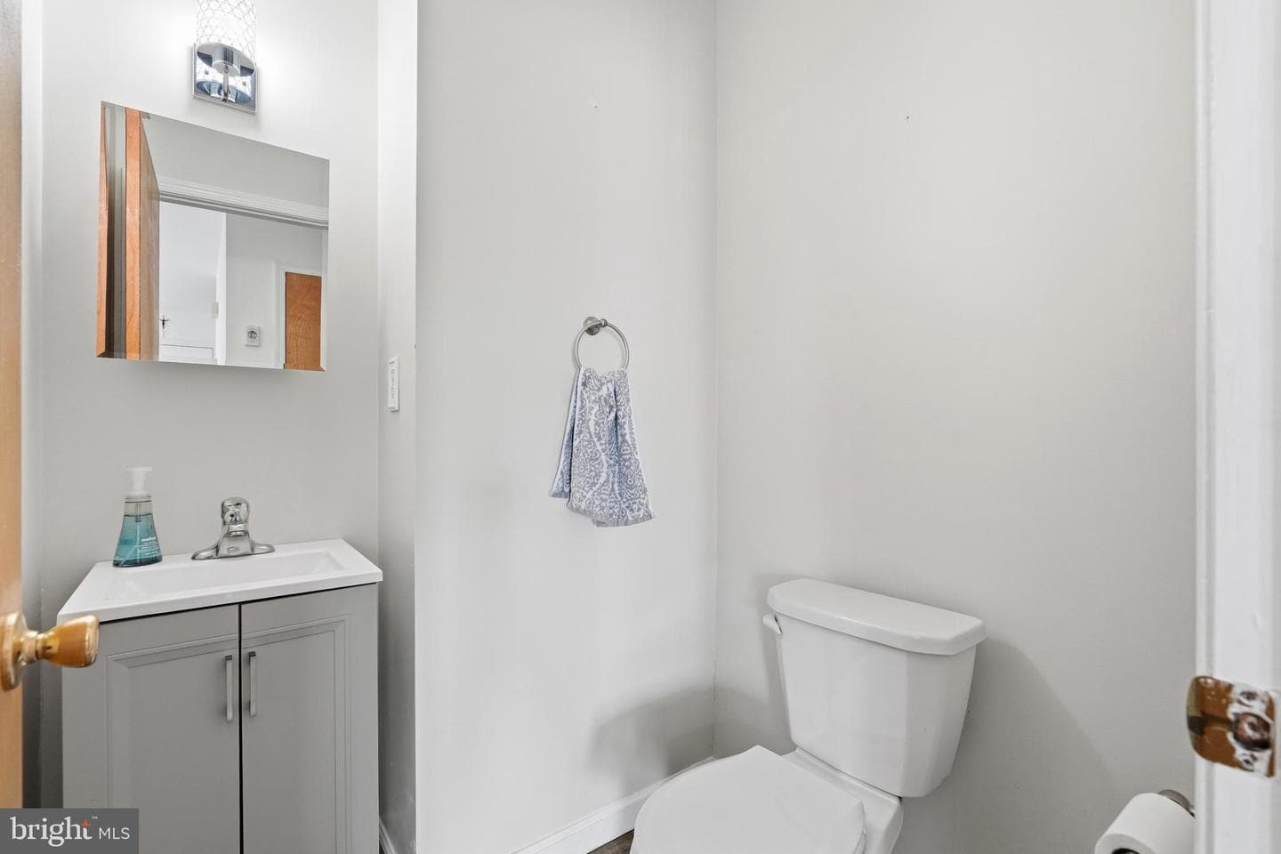 201 Summit Avenue photo 11