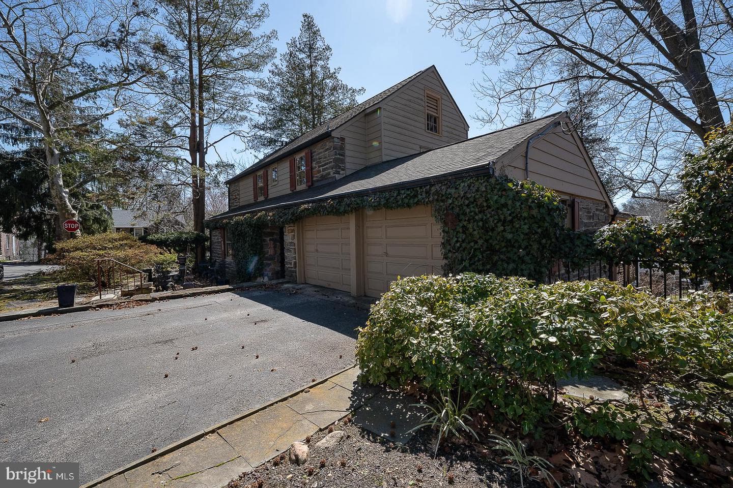 1010 Crest Road photo 55
