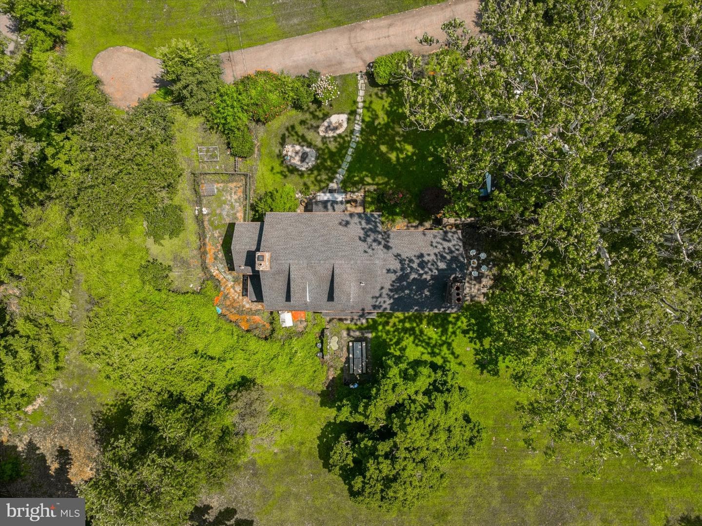 230 Sproul Road photo 24