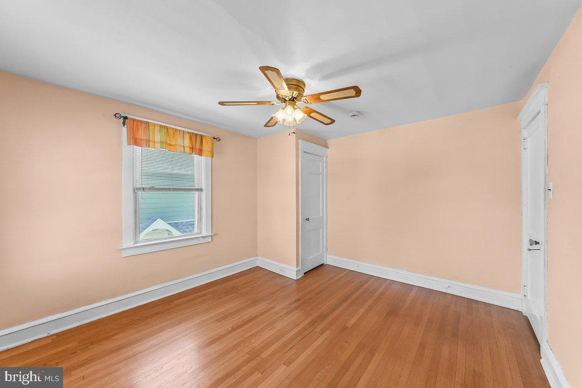 512 Tatnall Avenue photo 17