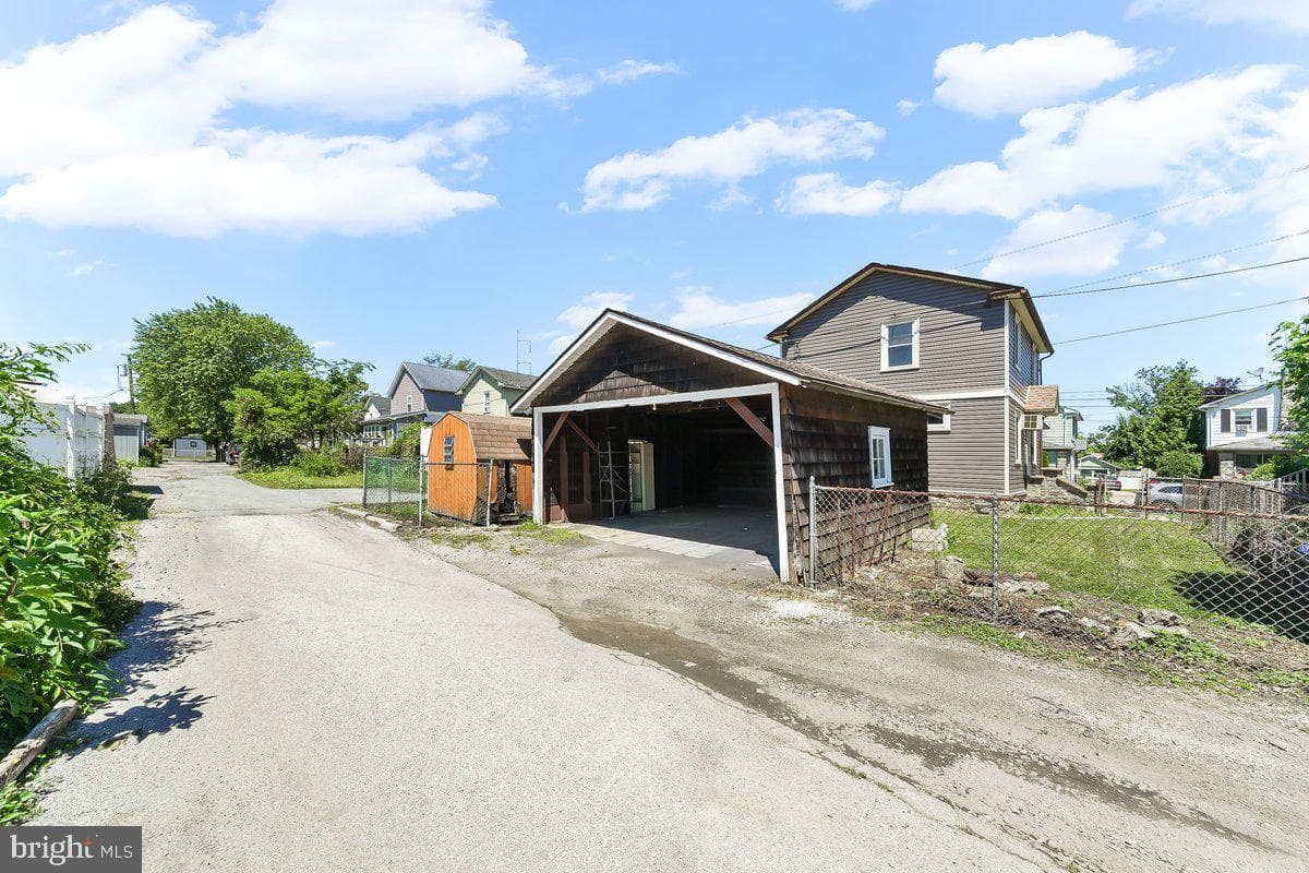 512 Tatnall Avenue photo 29