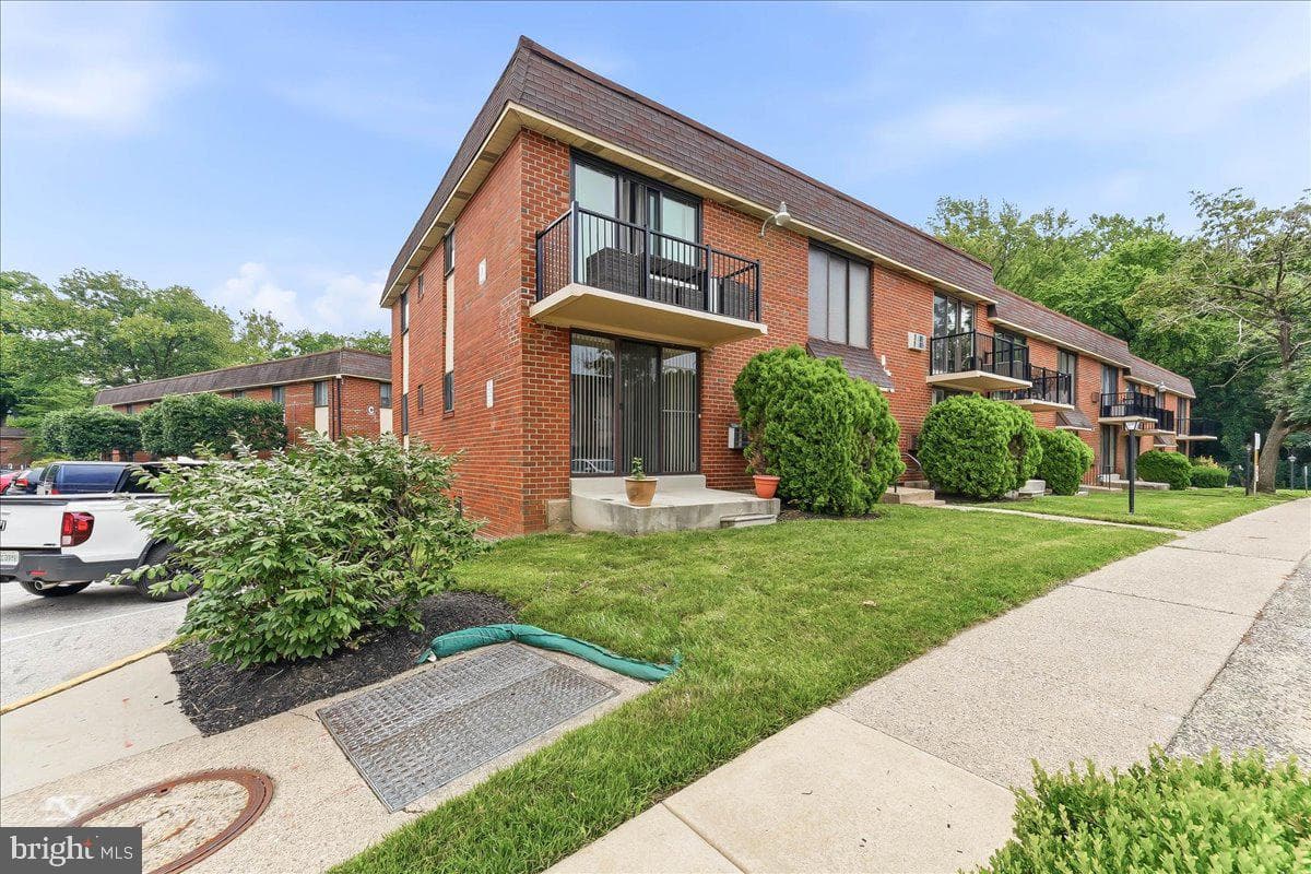100. #d 9 E Glenolden Ave Avenue #d-9, Glenolden