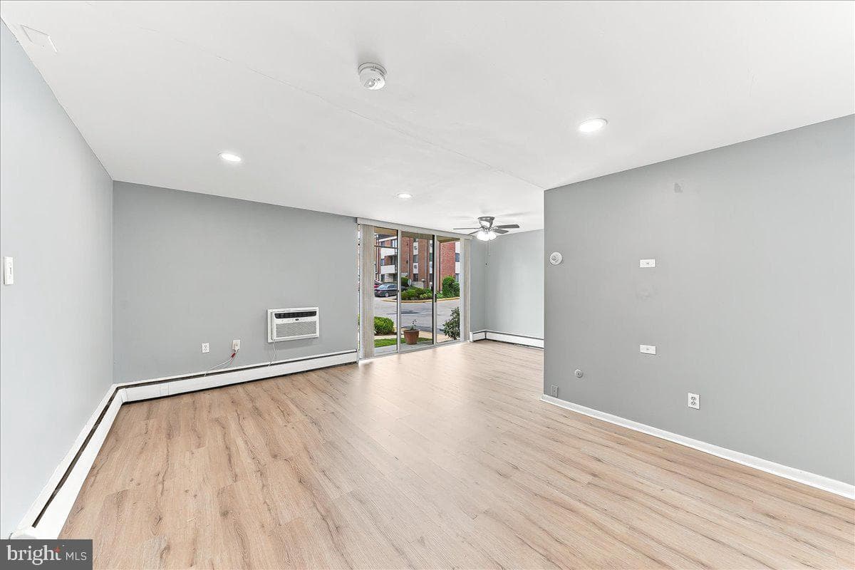 100. #d 9 E Glenolden Ave Avenue #d-9 photo 14
