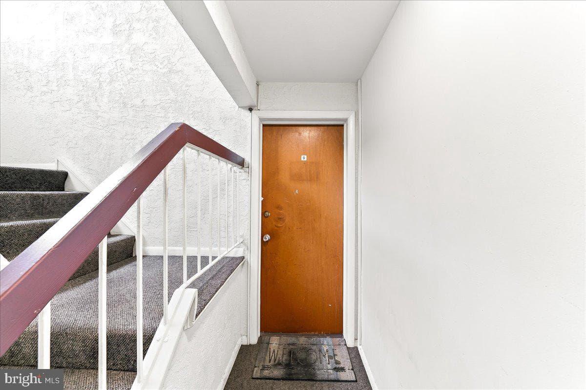 100. #d 9 E Glenolden Ave Avenue #d-9 photo 4