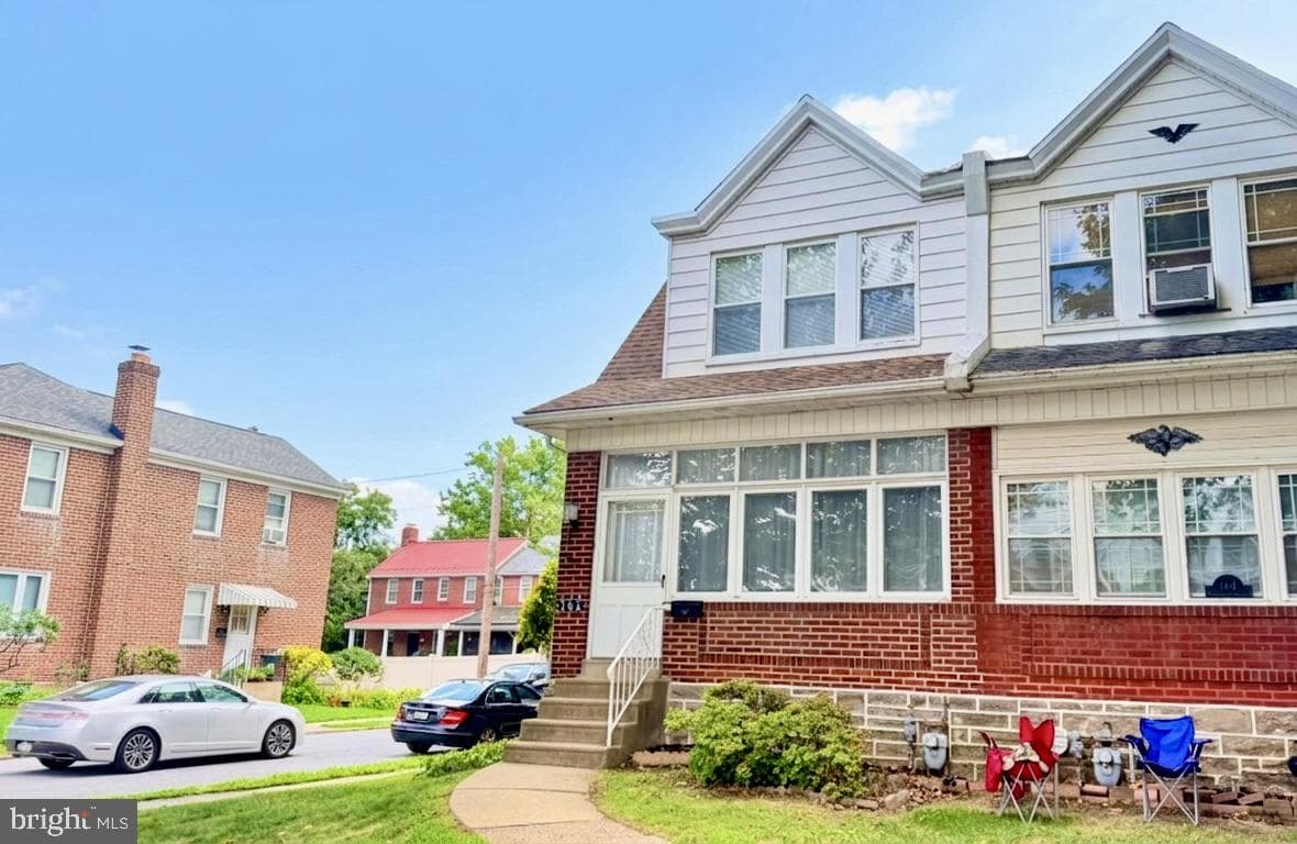162 W Albemarle Avenue photo 3