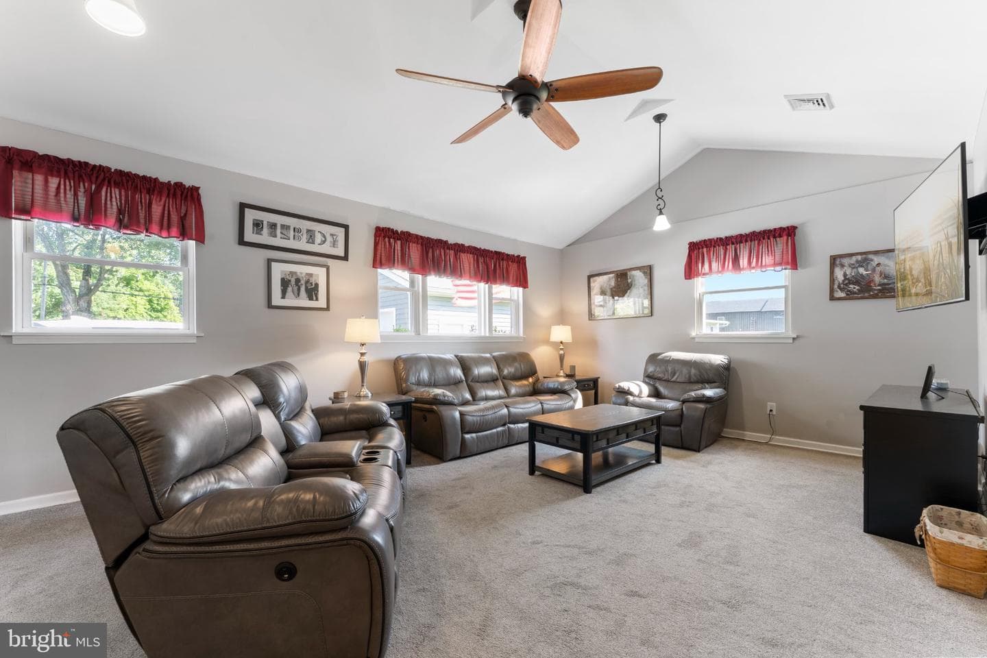 1748 Larkin Road photo 32