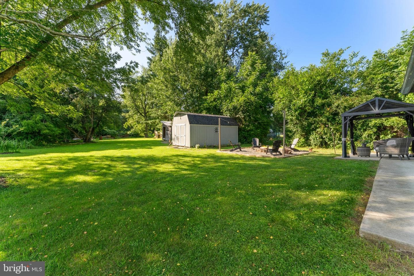 1748 Larkin Road photo 8